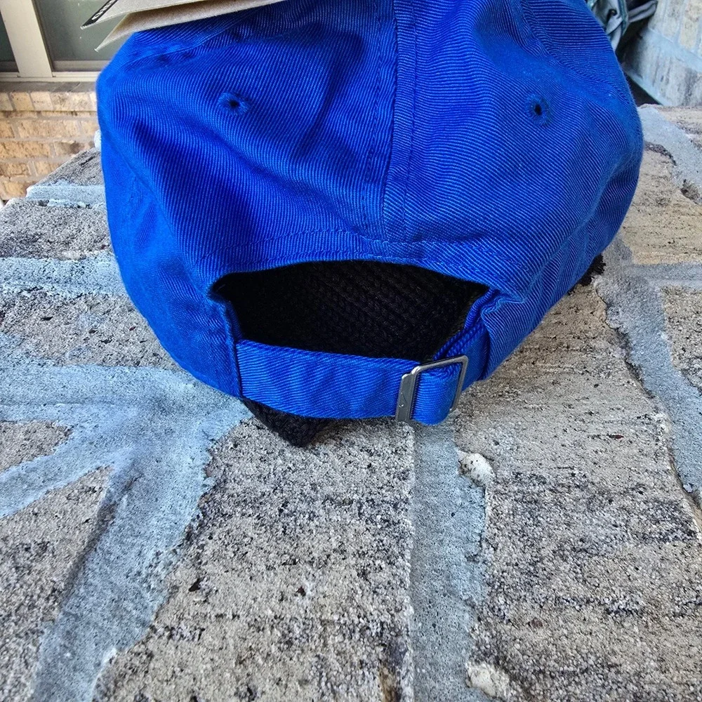Nike Club Cap Mens Royal Blue Embroidered Futura Logo Strapback Hat Med/Large - Picture 2 of 7